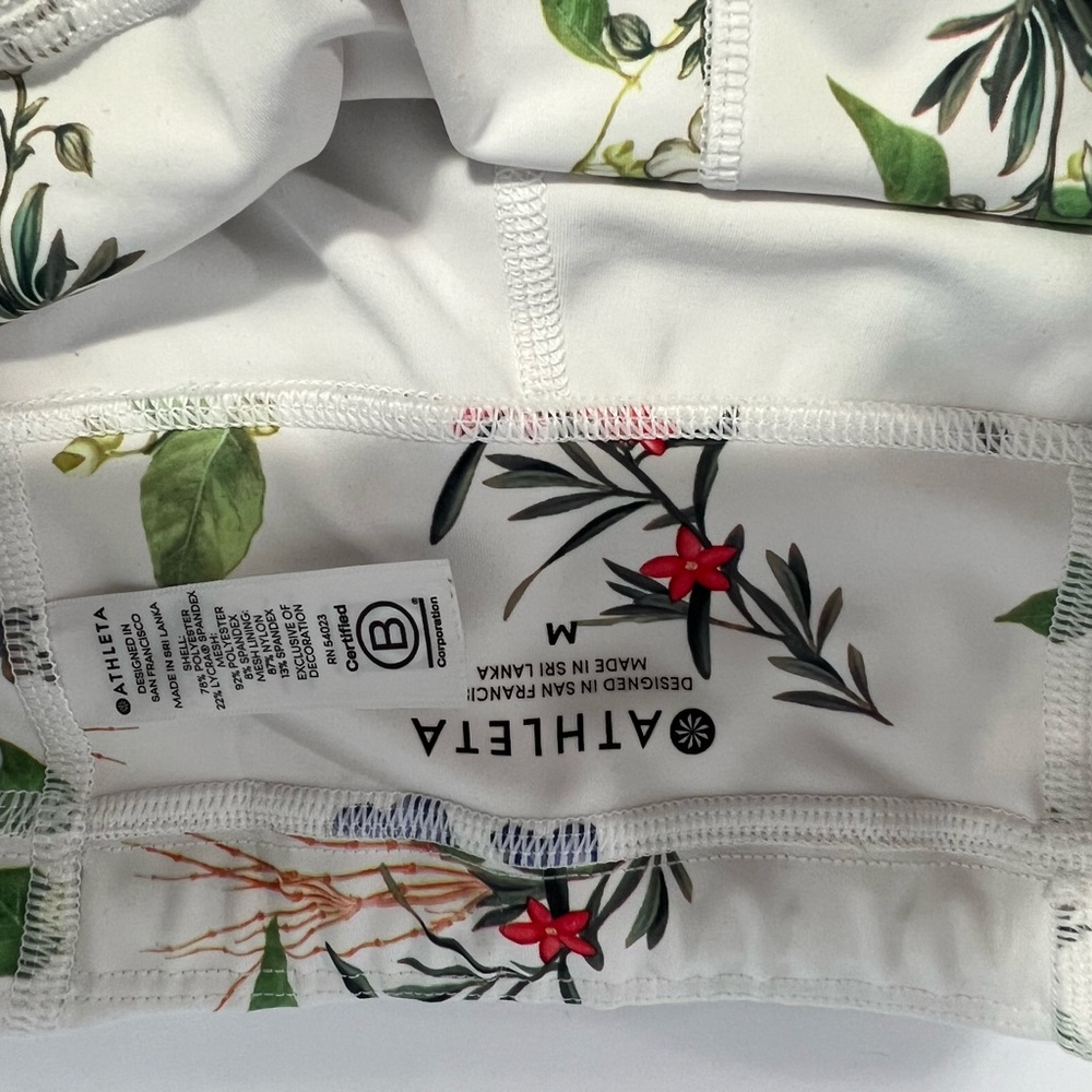 Athleta floral leggings medium pockets NWOT - Picture 6 of 7